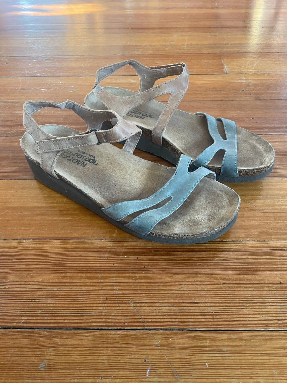 Naot Kayla Leather Sandal Comfort Shoes size 39 Brown Wedge